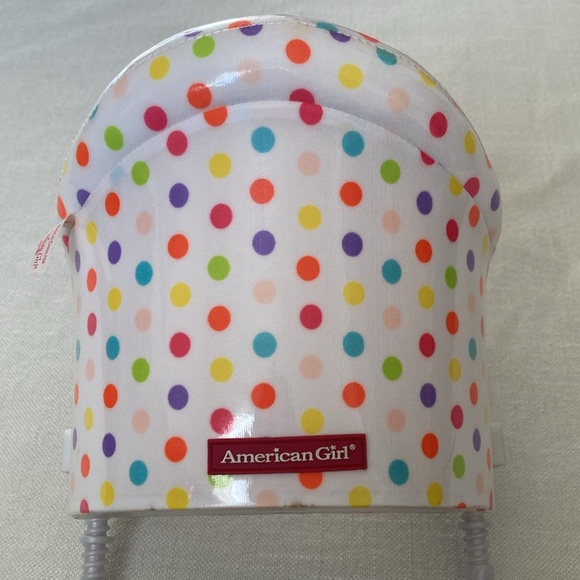 AMERICAN GIRL | Doll Treat Seat - Polka Dot Doll Clip-on Booster Seat - Picture 7 of 16